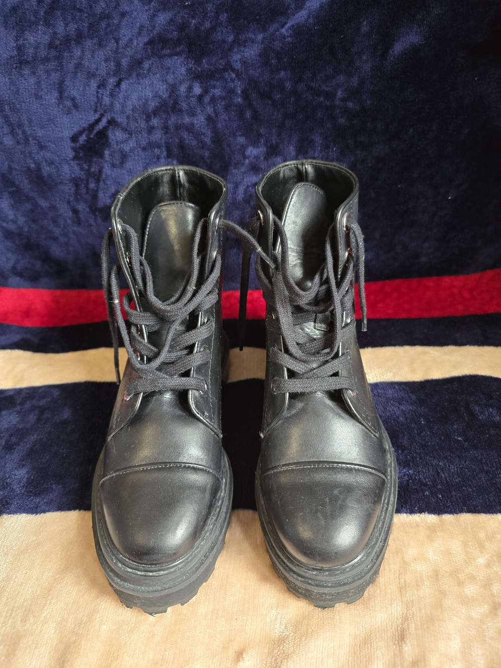 SCHUTZ Black Leather Lace-Up Women's Combat Boots